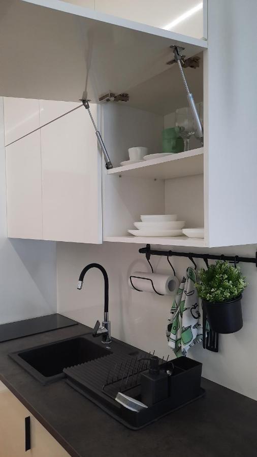 Nina Studio Apartment Μπιέλινα Εξωτερικό φωτογραφία