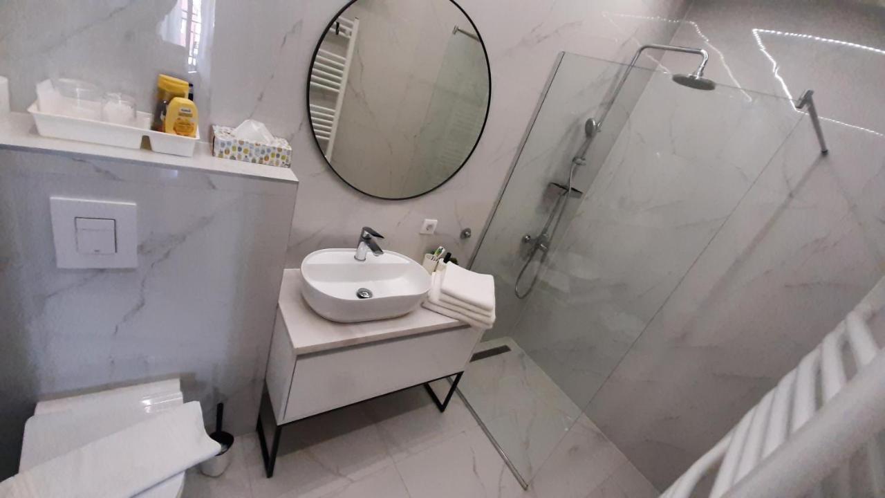 Nina Studio Apartment Μπιέλινα Εξωτερικό φωτογραφία